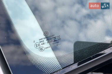 Минивэн Volkswagen Multivan 2020 в 