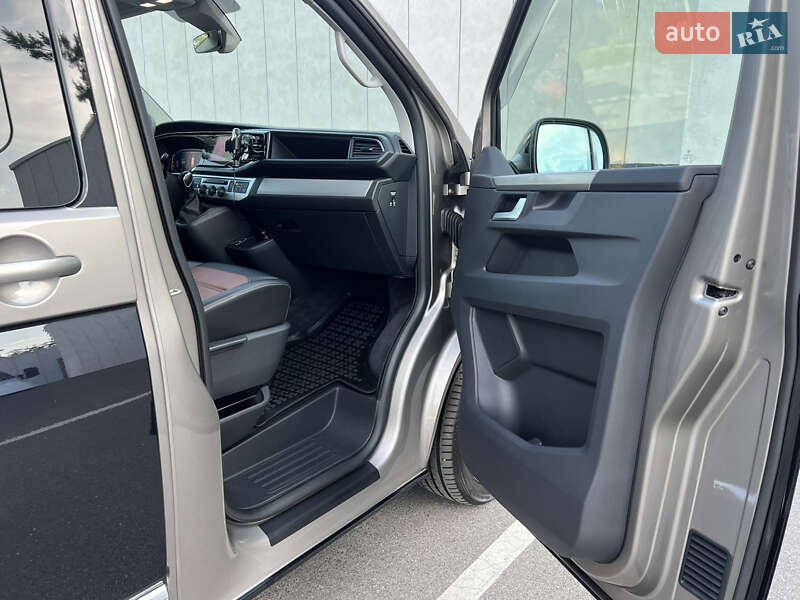 Минивэн Volkswagen Multivan 2020 в Киеве