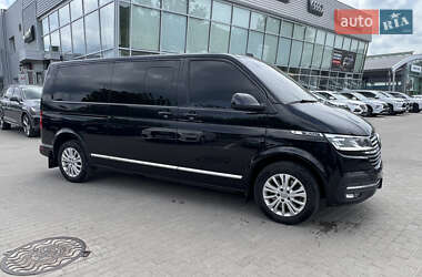 Минивэн Volkswagen Multivan 2021 в 