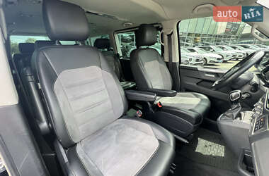 Минивэн Volkswagen Multivan 2021 в 