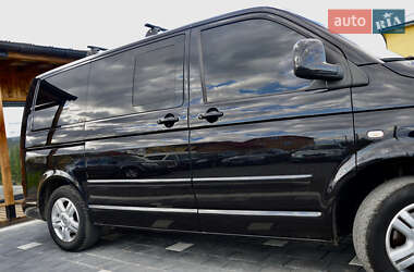 Минивэн Volkswagen Multivan 2009 в 