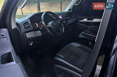Минивэн Volkswagen Multivan 2016 в 