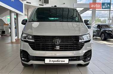 Минивэн Volkswagen Multivan 2024 в 