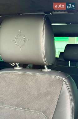Минивэн Volkswagen Multivan 2024 в 