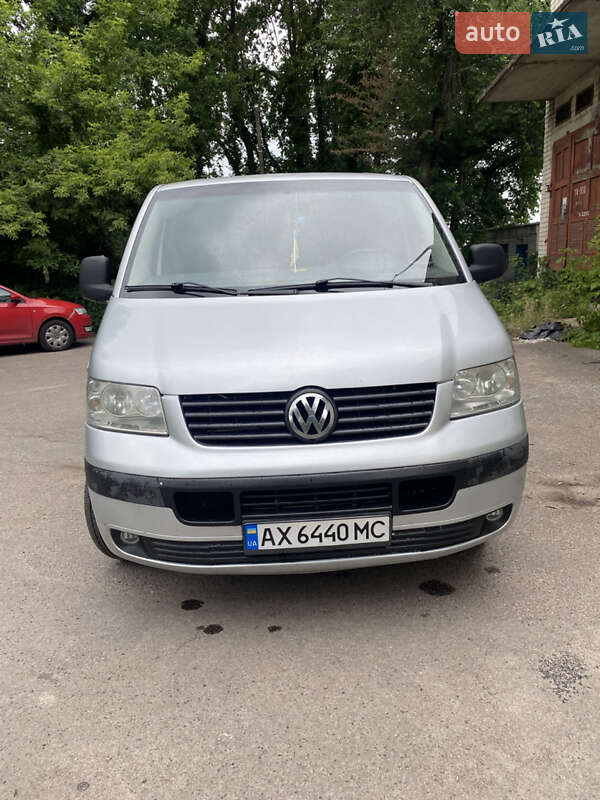 Минивэн Volkswagen Multivan 2006 в Черкассах