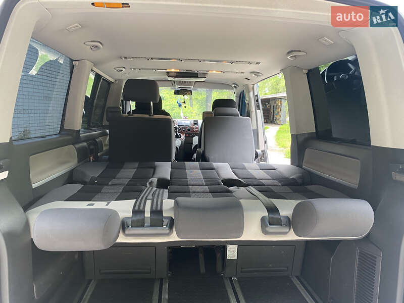 Минивэн Volkswagen Multivan 2006 в Черкассах
