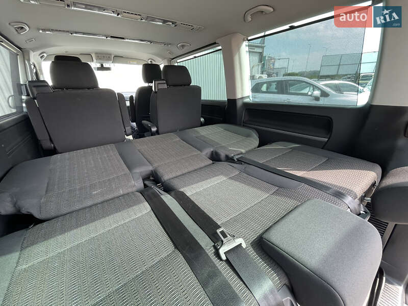 Минивэн Volkswagen Multivan 2018 в Мукачево