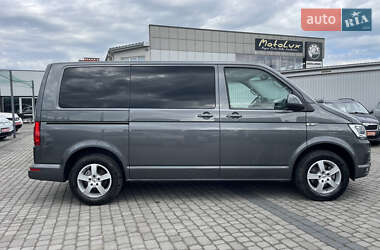 Минивэн Volkswagen Multivan 2018 в 