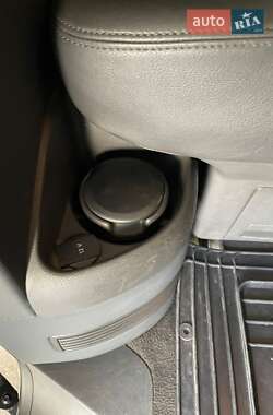 Минивэн Volkswagen Multivan 2010 в 