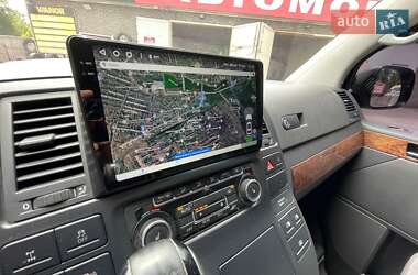 Минивэн Volkswagen Multivan 2010 в 