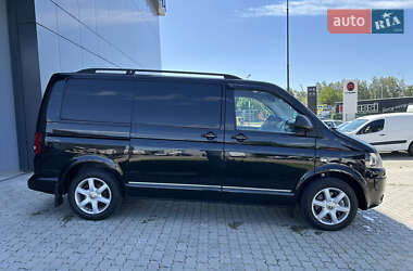 Минивэн Volkswagen Multivan 2012 в 