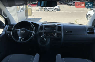 Минивэн Volkswagen Multivan 2012 в 