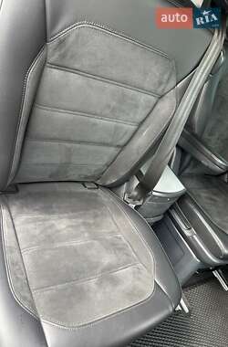 Минивэн Volkswagen Multivan 2017 в 