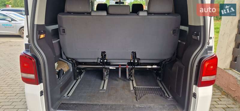 Минивэн Volkswagen Multivan 2013 в Львове