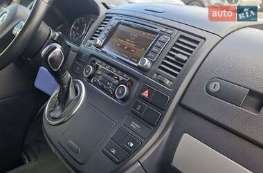 Минивэн Volkswagen Multivan 2013 в 