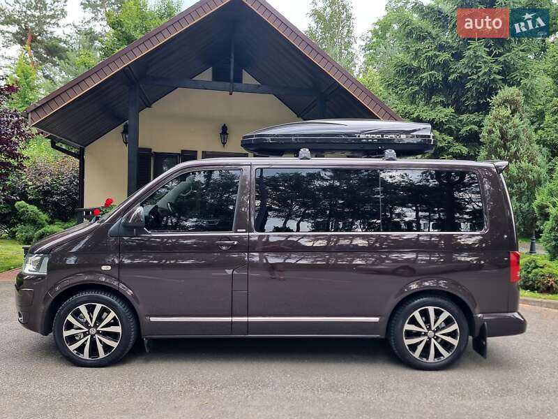 Минивэн Volkswagen Multivan 2012 в Киеве