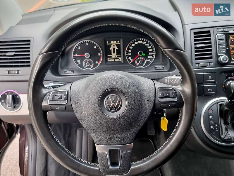 Минивэн Volkswagen Multivan 2012 в Киеве