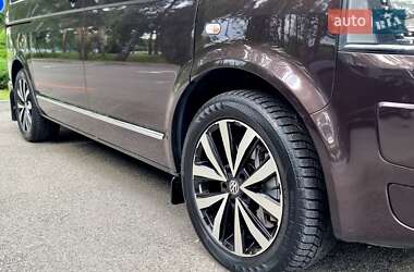 Минивэн Volkswagen Multivan 2012 в 