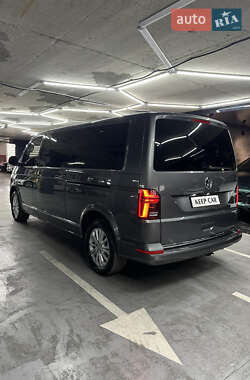 Минивэн Volkswagen Multivan 2021 в 