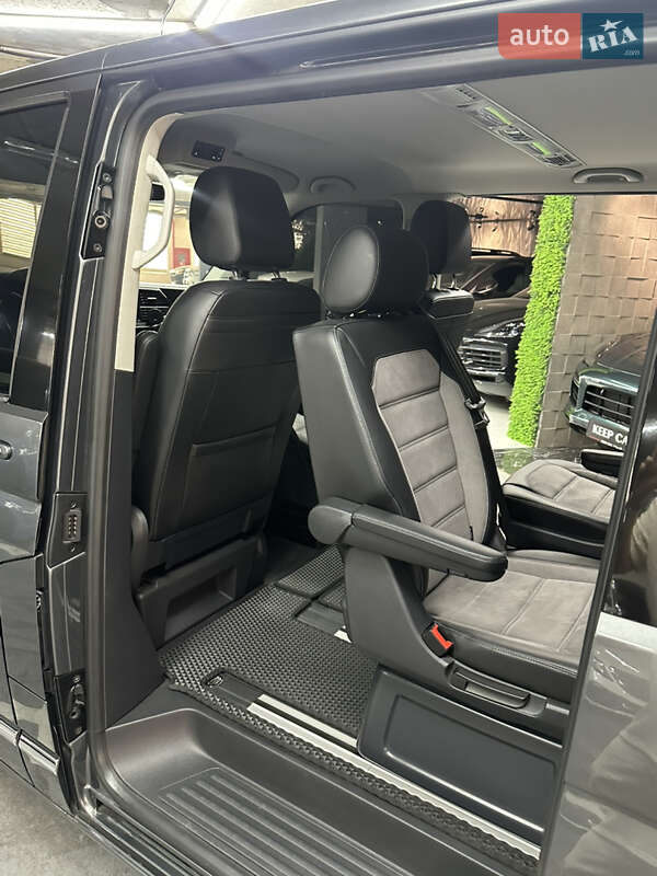 Минивэн Volkswagen Multivan 2021 в Одессе