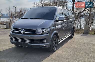 Минивэн Volkswagen Multivan 2016 в Днепре