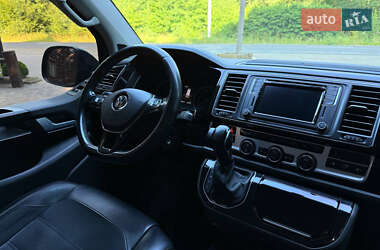 Минивэн Volkswagen Multivan 2016 в 