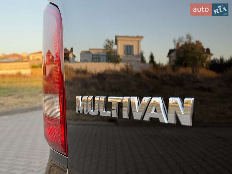 Мінівен Volkswagen Multivan 2014 в Одесі