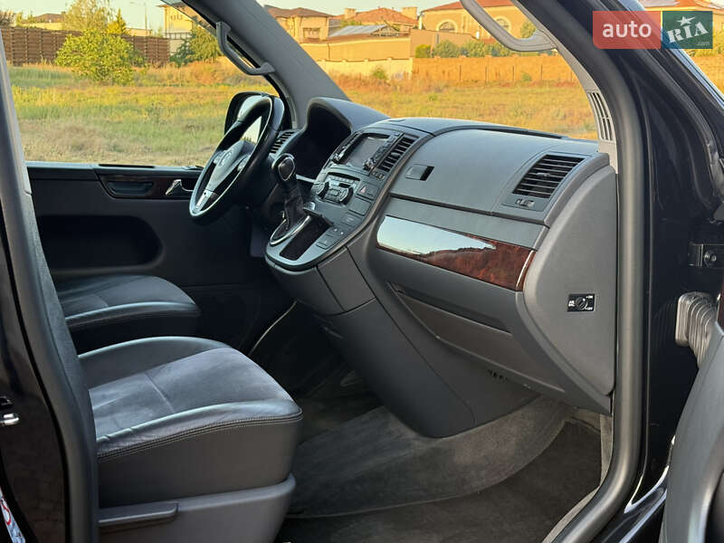 Минивэн Volkswagen Multivan 2014 в Одессе
