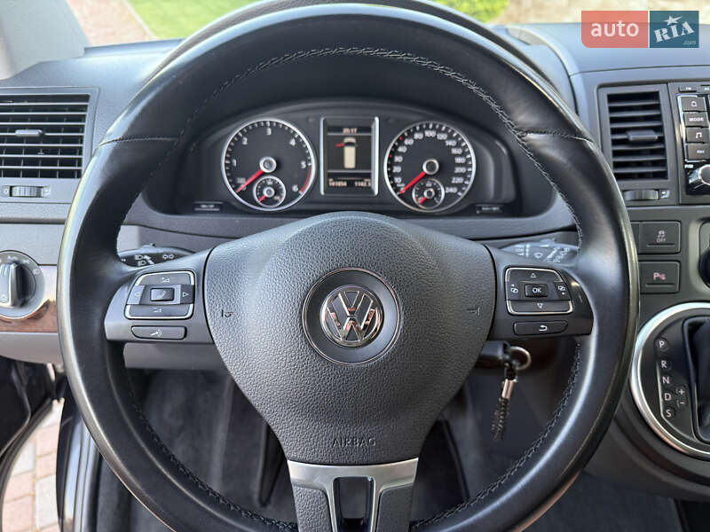 Минивэн Volkswagen Multivan 2014 в Одессе