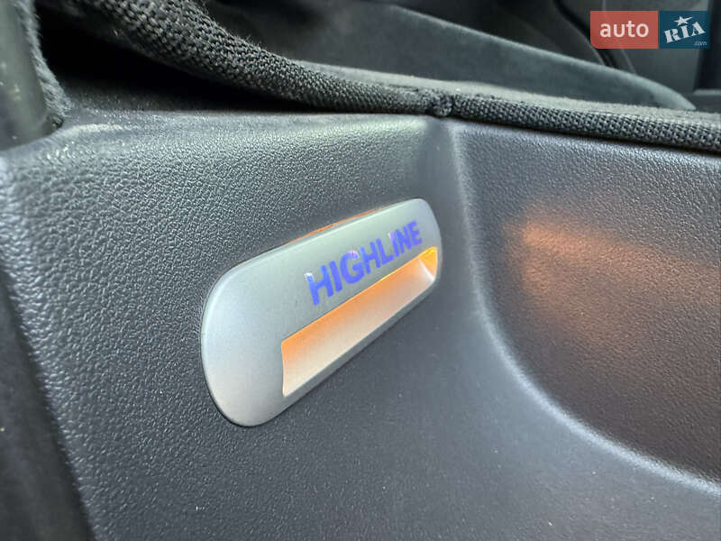 Мінівен Volkswagen Multivan 2014 в Одесі