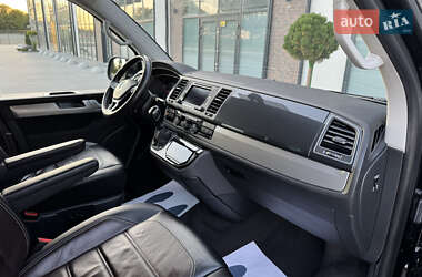 Минивэн Volkswagen Multivan 2019 в 