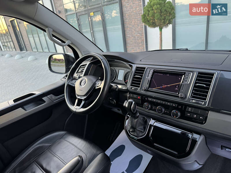 Минивэн Volkswagen Multivan 2019 в Тернополе