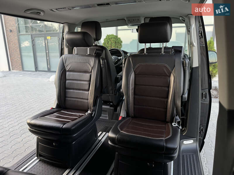 Минивэн Volkswagen Multivan 2019 в Тернополе