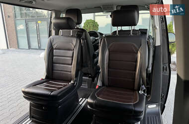 Минивэн Volkswagen Multivan 2019 в 