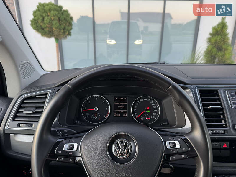 Минивэн Volkswagen Multivan 2019 в Тернополе