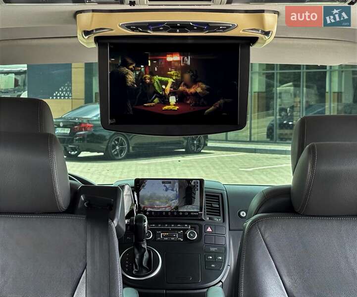 Мінівен Volkswagen Multivan 2014 в Дніпрі