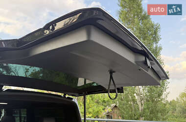 Минивэн Volkswagen Multivan 2023 в 