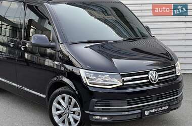 Мінівен Volkswagen Multivan 2016 в 