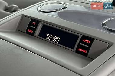 Мінівен Volkswagen Multivan 2016 в 