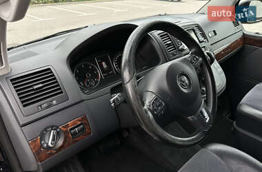 Минивэн Volkswagen Multivan 2014 в 