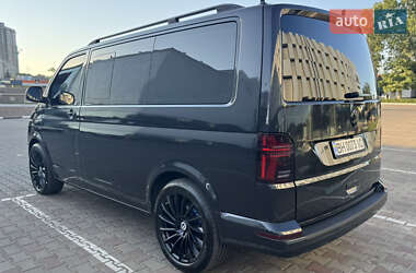 Минивэн Volkswagen Multivan 2010 в 