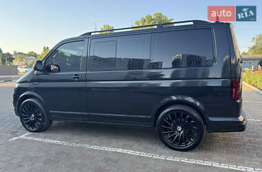Минивэн Volkswagen Multivan 2010 в 