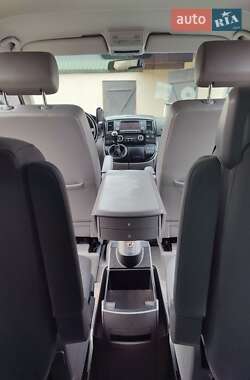 Минивэн Volkswagen Multivan 2004 в Камне-Каширском