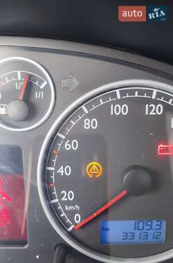 Минивэн Volkswagen Multivan 2004 в Камне-Каширском
