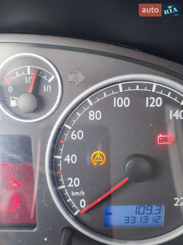 Минивэн Volkswagen Multivan 2004 в Камне-Каширском