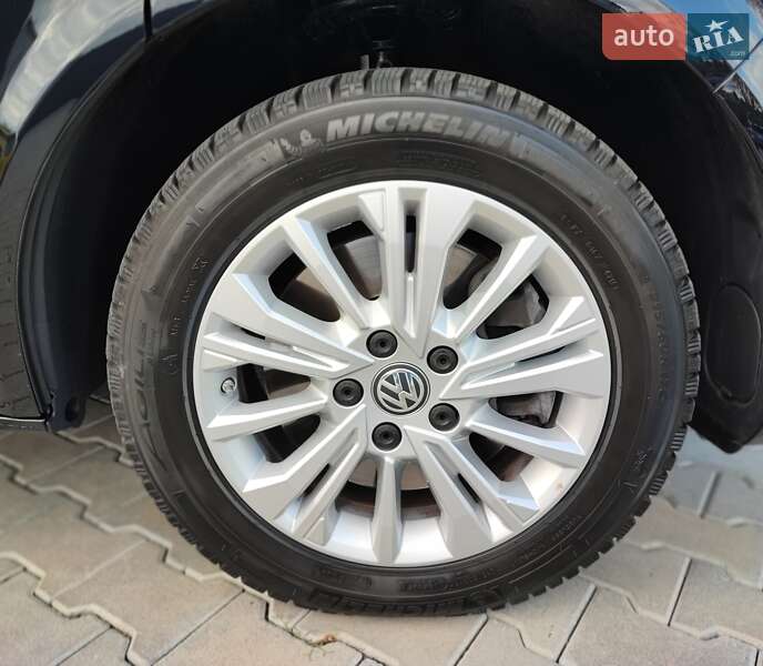 Минивэн Volkswagen Multivan 2019 в Черновцах