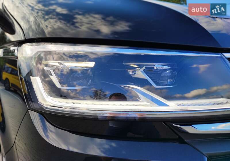 Минивэн Volkswagen Multivan 2019 в Черновцах