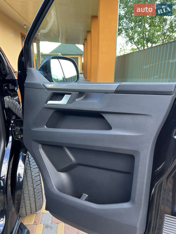 Минивэн Volkswagen Multivan 2021 в Костополе