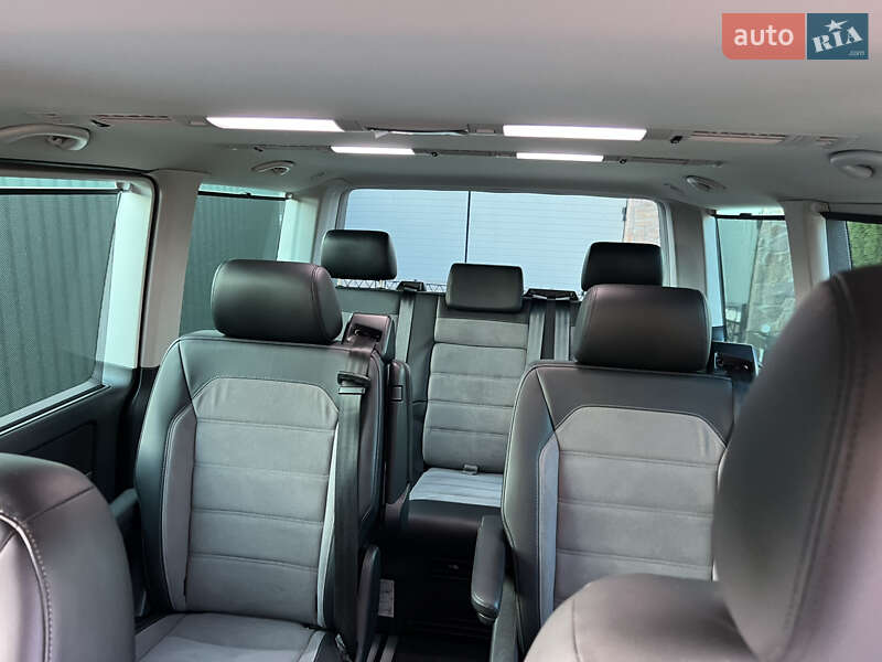 Минивэн Volkswagen Multivan 2021 в Костополе