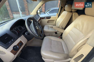 Минивэн Volkswagen Multivan 2006 в 